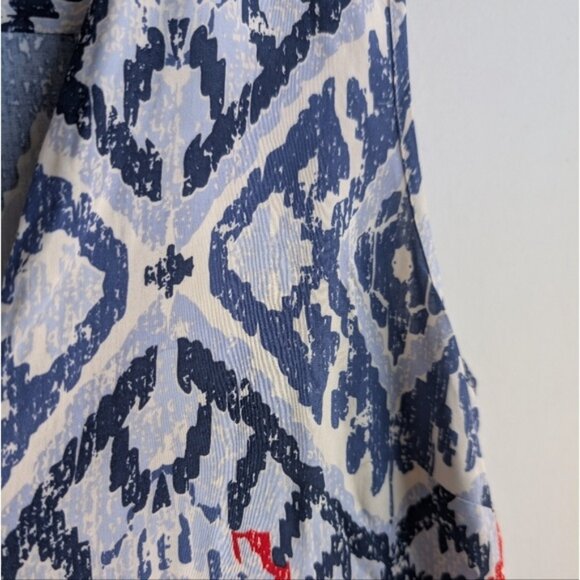 Fleur Bleue Ikat Print Button Down Sleeveless Top - Picture 2 of 4